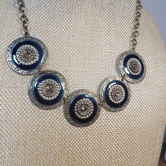 Ruby Rd. Chic Gold and Black Statement Necklace Medallions Chain - Picture 8 of 17